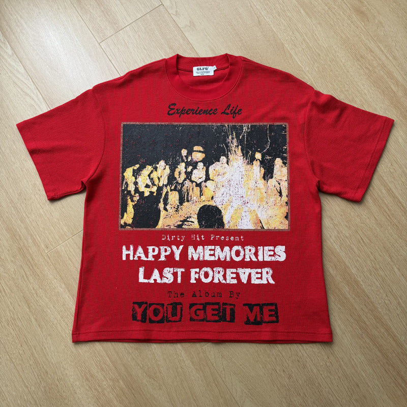 Crowd illustration printed short sleeved T-shirt