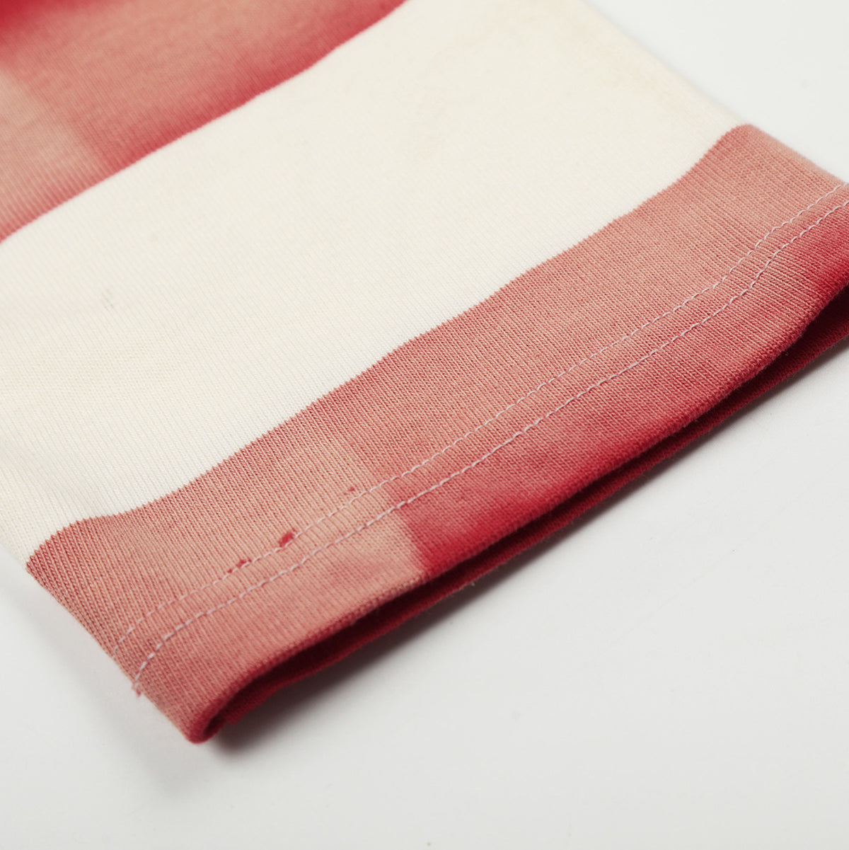 Red striped lapel top T-shirt for women